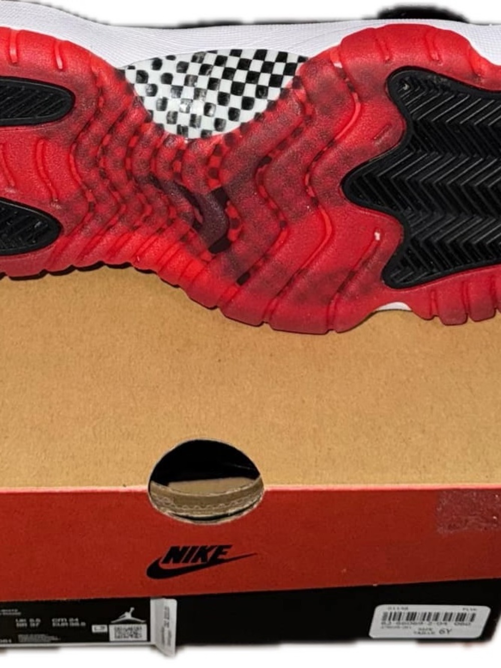 Jordan 11 “Playoffs Bred” (2019) - Picture 5 of 6